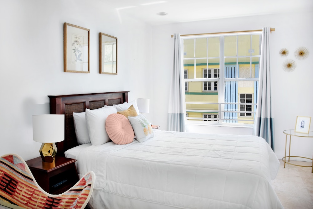 Deluxe Double Room, 1 Queen Bed - Photo 6