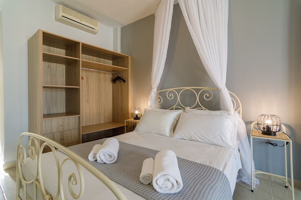 Superior Double or Twin Room, Sea View photo 3
