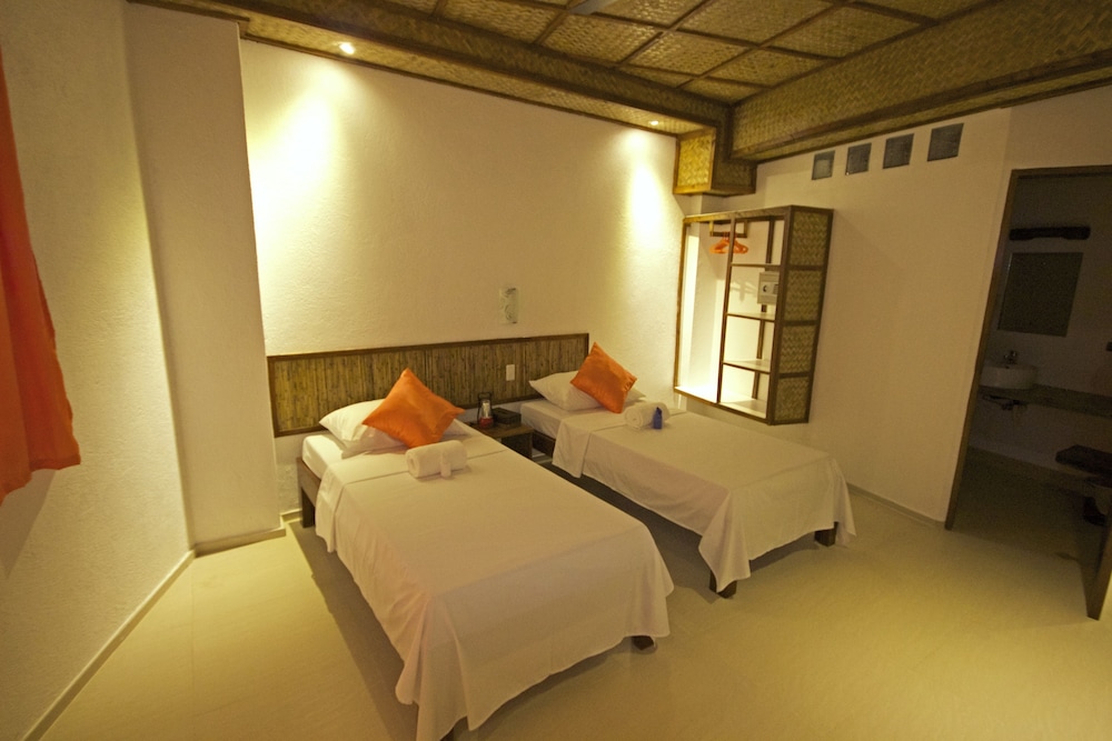 Deluxe Twin Room photo 2