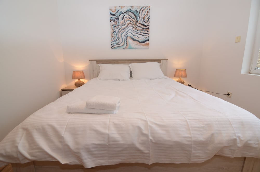Apartment, Ensuite, Mountain View