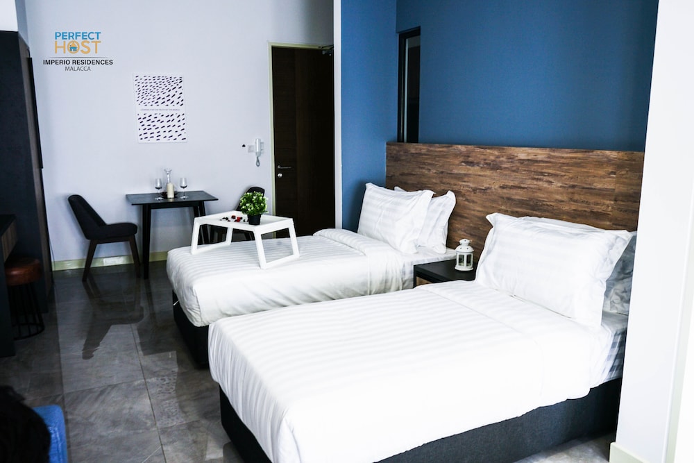 Deluxe Twin Room photo 2