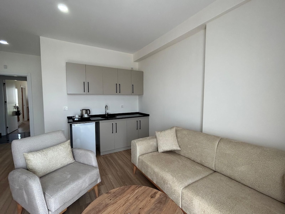 Luxury Suite photo 2