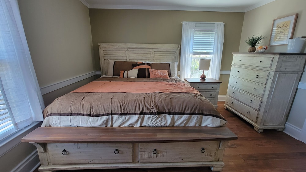 Antique Room photo 2
