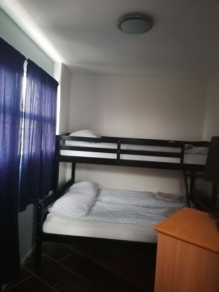 Comfort Apartment, 3 Bedrooms photo 3