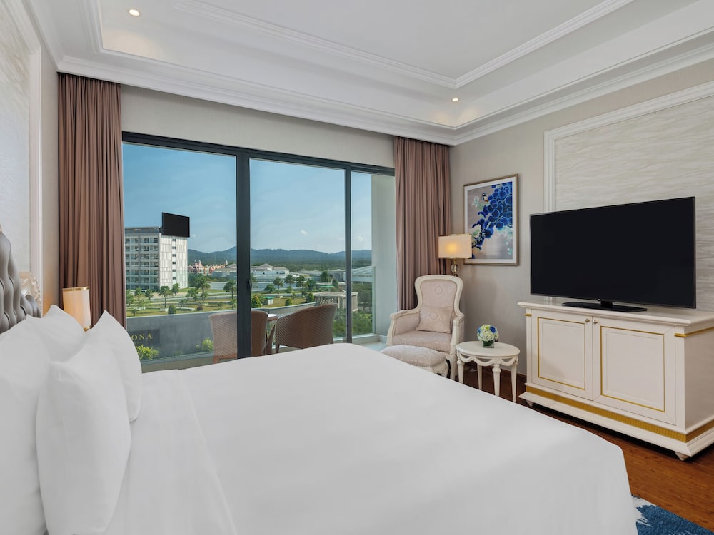 Deluxe Room, Mountain View photo 1