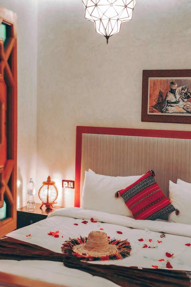Room, 1 Queen Bed, Non Smoking (with Sofa) photo 1