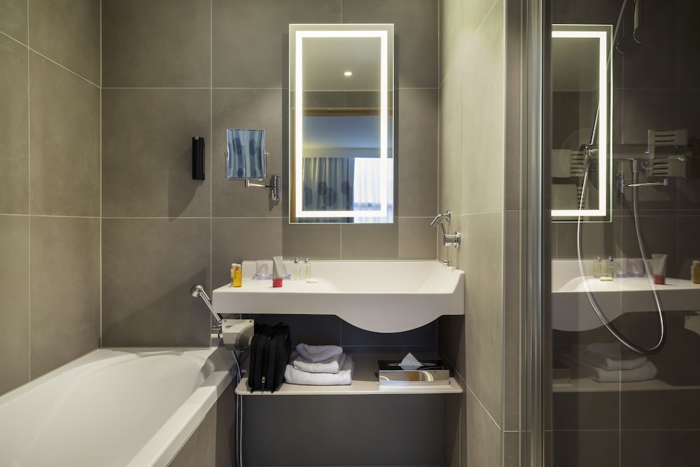 Available room
