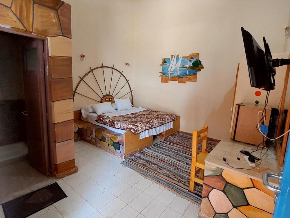 Superior Double or Twin Room photo 3