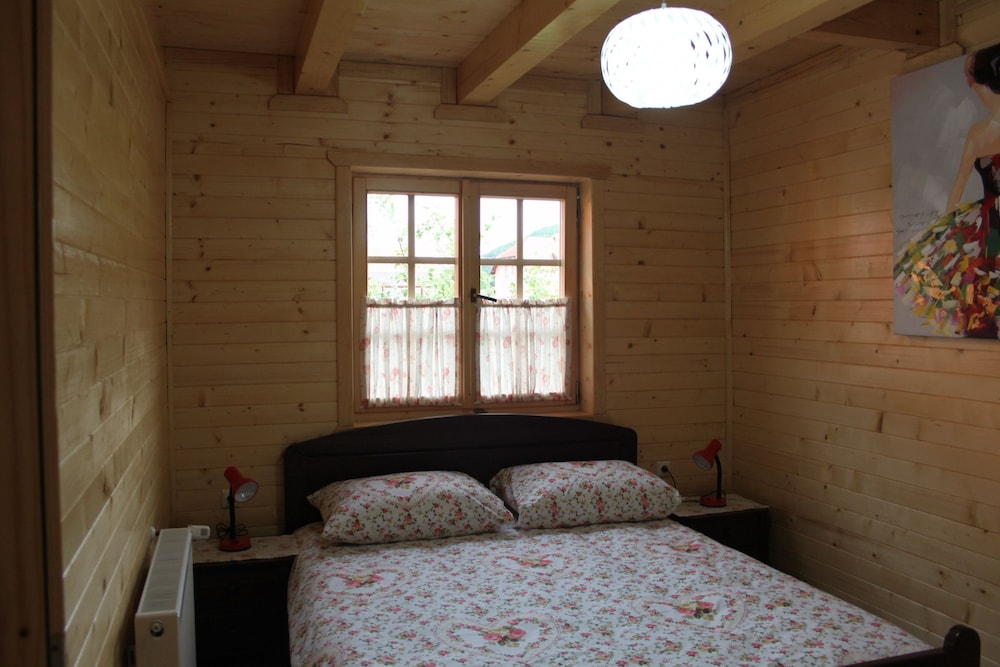 House, 3 Bedrooms, Balcony, Mountain View photo 2