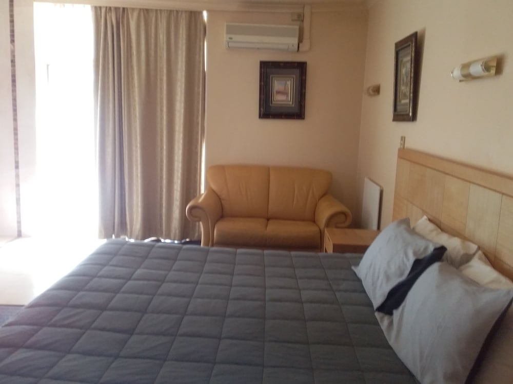 Luxury Spa Suite photo 2
