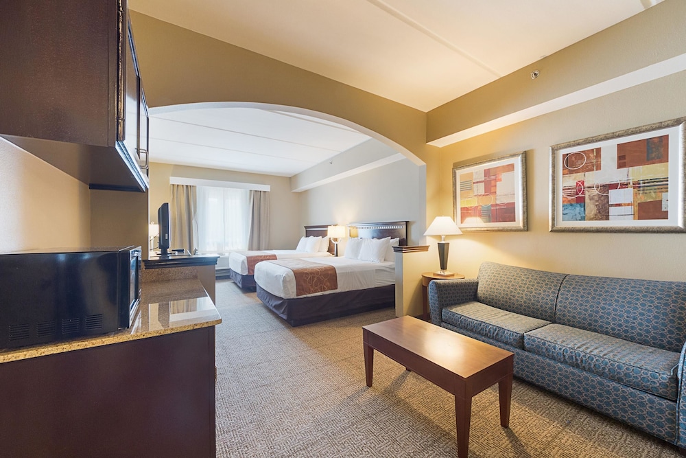 Suite, Multiple Beds, Accessible, Jetted Tub photo 3