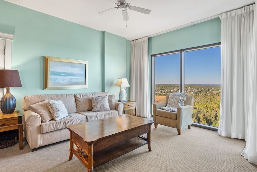 Suite, 1 Bedroom photo 1
