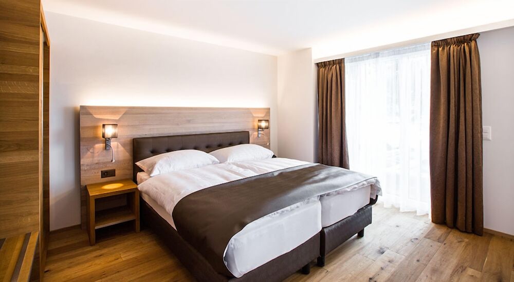Double or Twin Room, Lake View