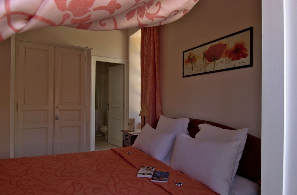 Standard Twin Room photo 1