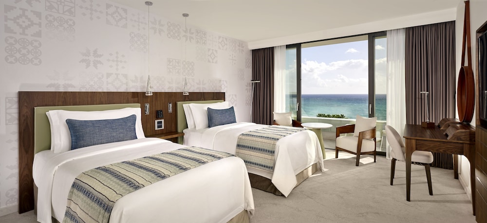 Superior Room, 2 Twin Beds, Sea View - Photo 6