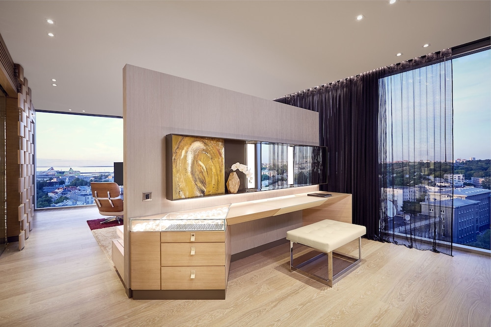 Presidential Suite photo 2