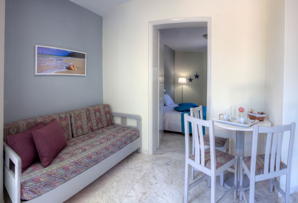 Apartment, Partial Sea View