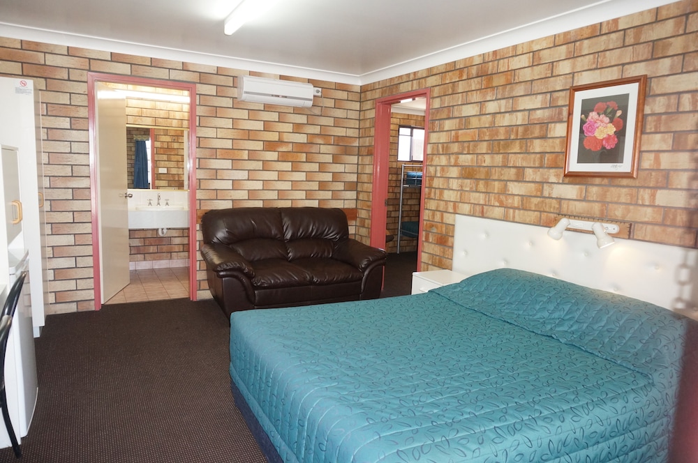 2 Bedroom Family Room