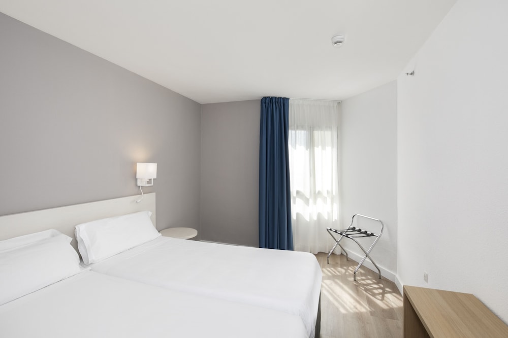 Apt. 1Bedroom, Frontal Sea View (2Ad 2Ch) photo 3