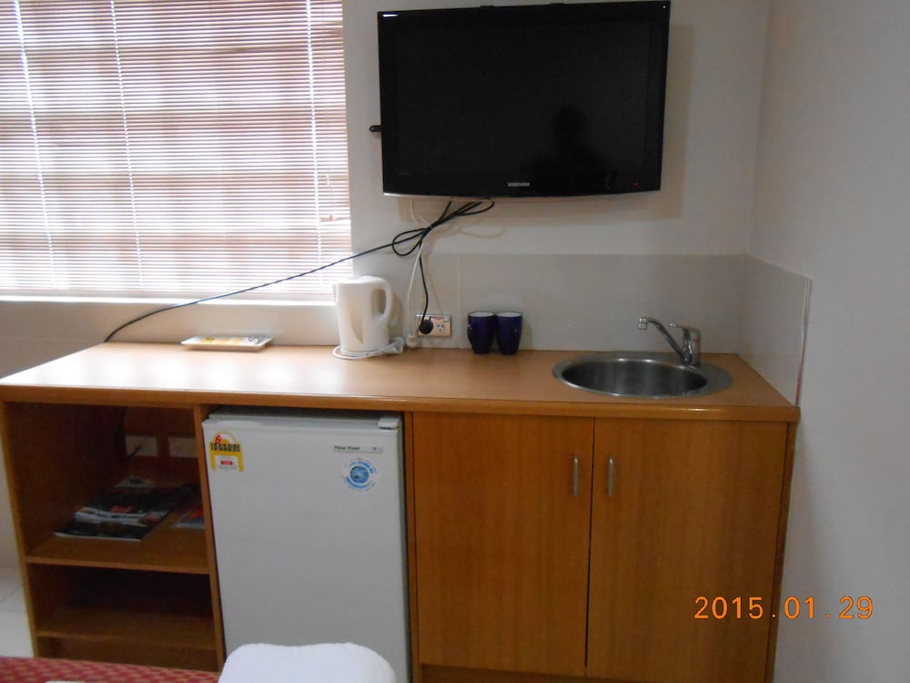 Compact Double Room photo 3