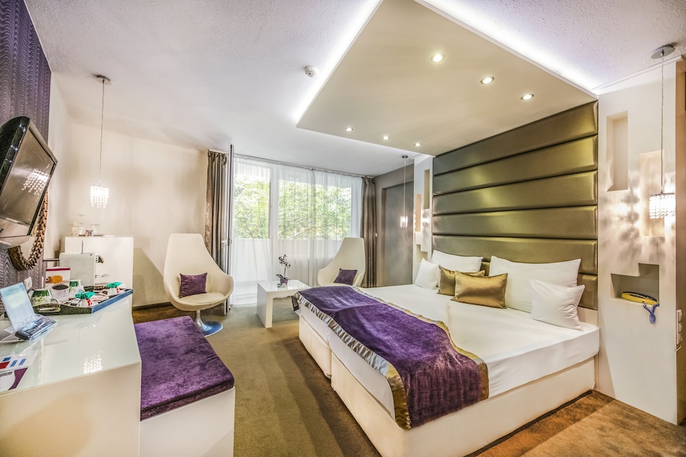 Standard Room photo 2
