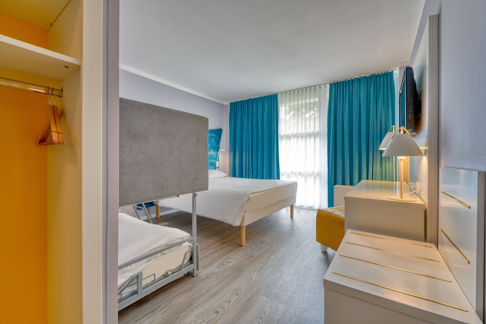 Family Double Room - Photo 4
