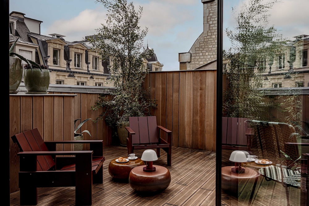 Suite, Terrace