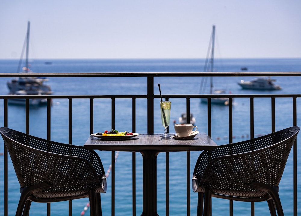 Premium Double or Twin Room, Sea View - Photo 8