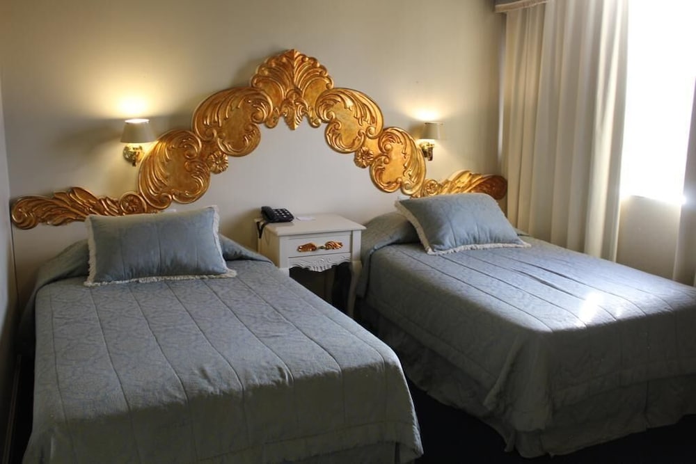 Deluxe Room, 2 Twin Beds - Photo 8