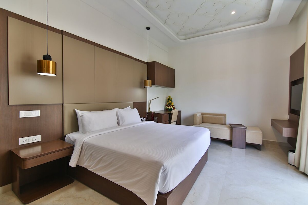 Deluxe Suite - Photo 4