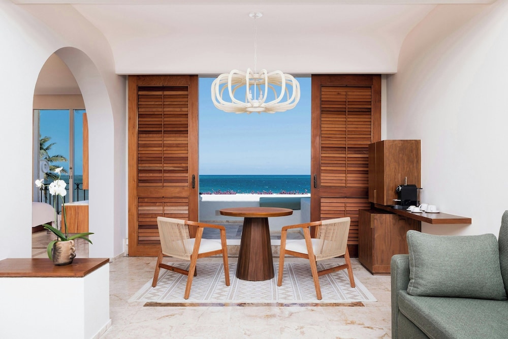Master Suite Ocean Front King - Photo 5