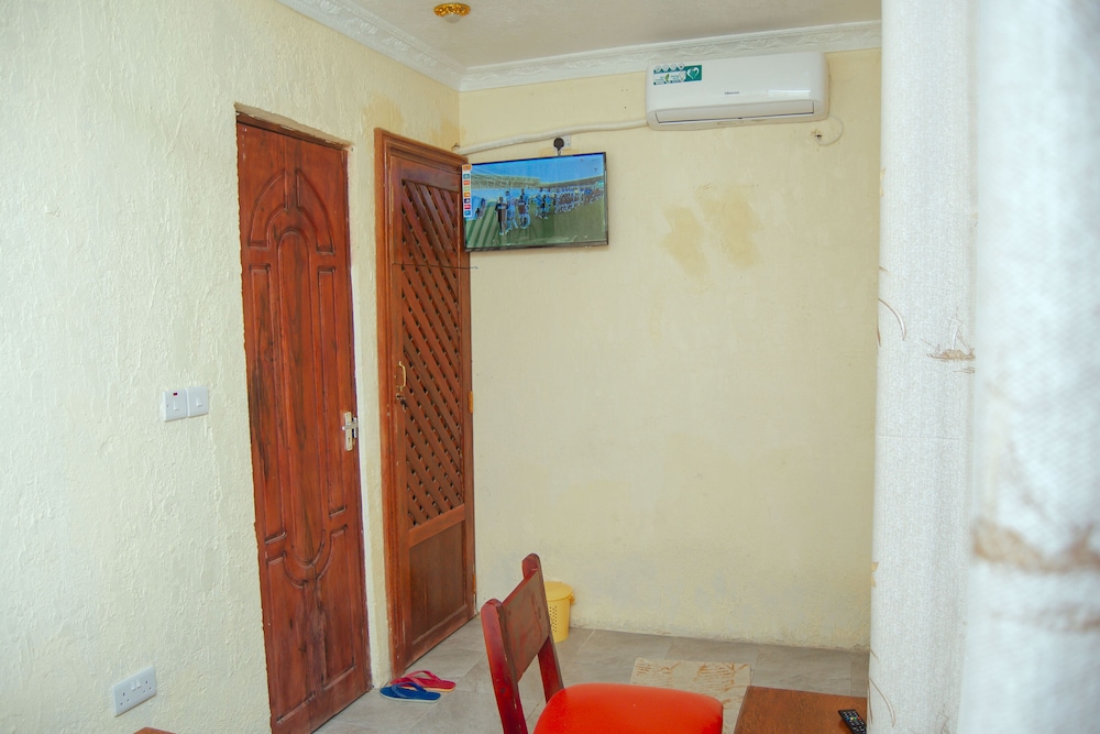 Economy Double Room photo 3