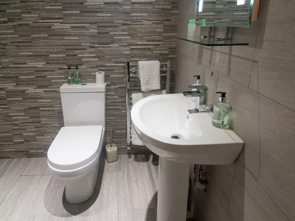 Standard Double Room, Ensuite photo 2