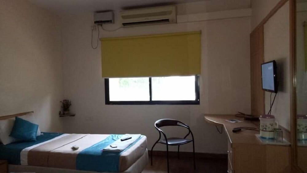 Deluxe Room (Ac) photo 3