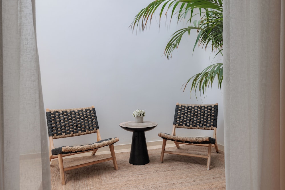 Asty Maisonette with Private Pool - Photo 8