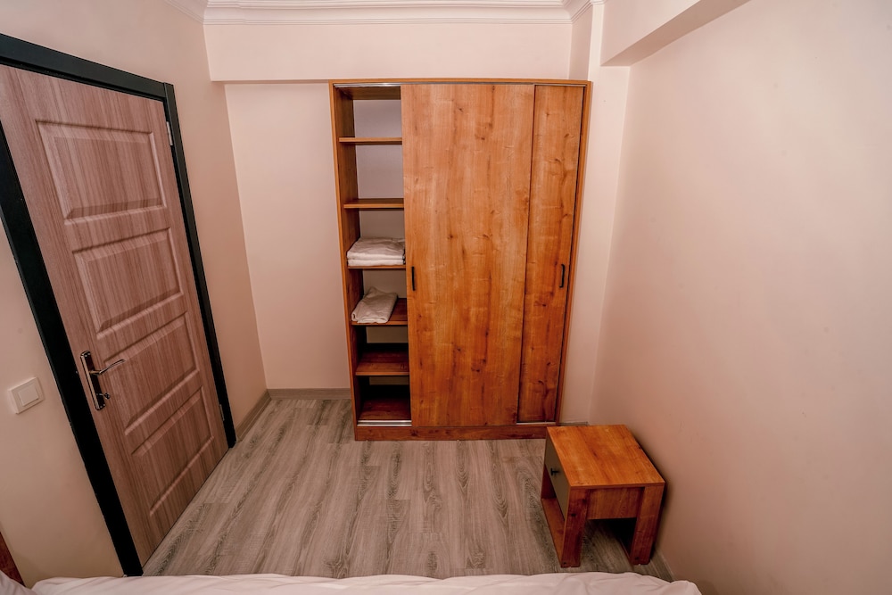Family Apartment photo 3