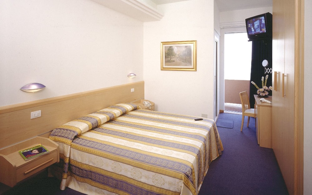Comfort Double Or Twin Room photo 1