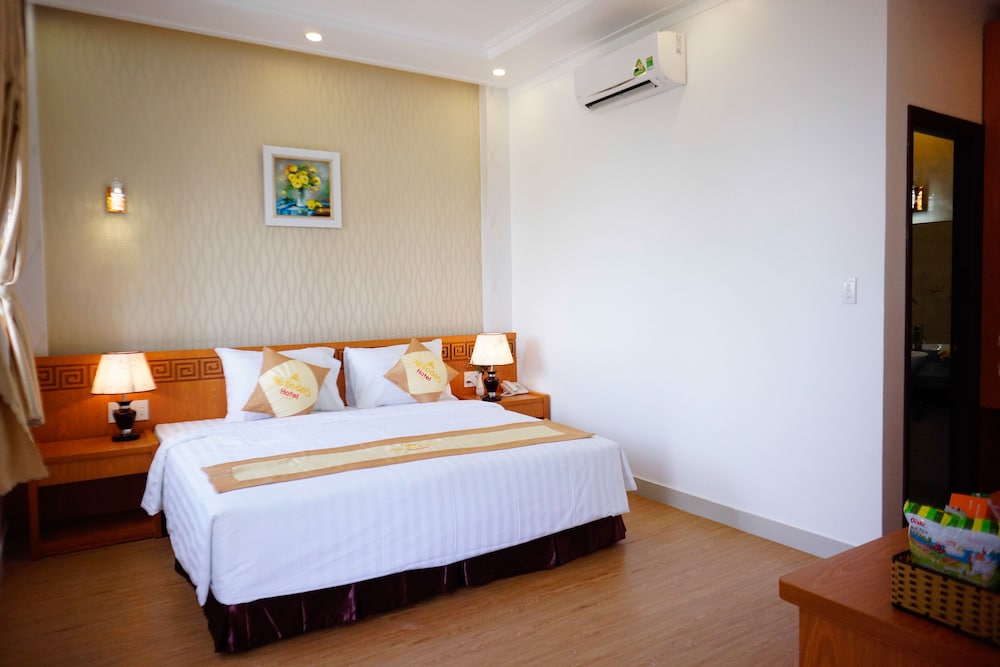 Standard Room (2)