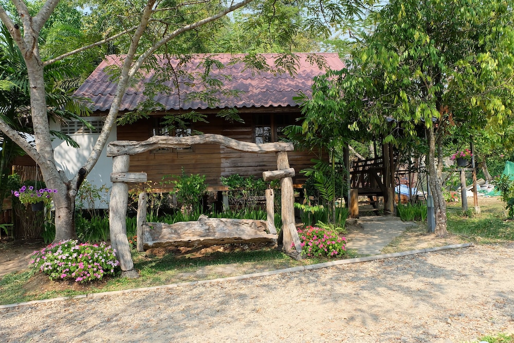 Garden House With Air And Tv photo 2