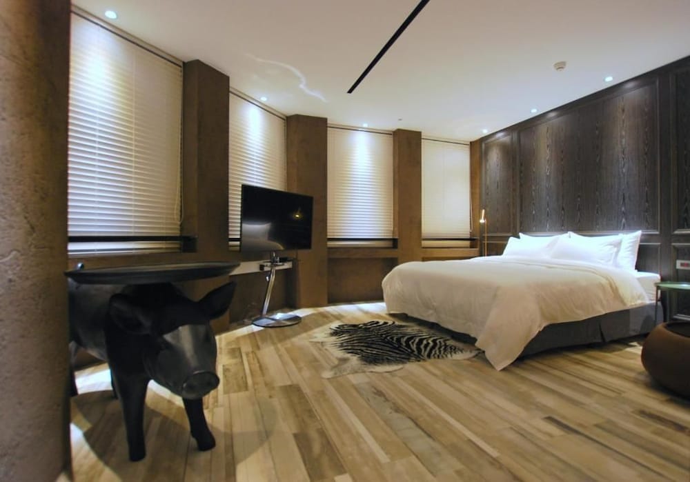 Deluxe Double Room (302)