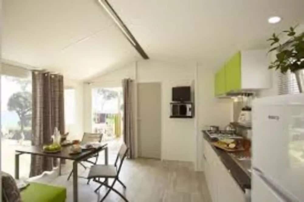 Standard Mobile Home photo 3