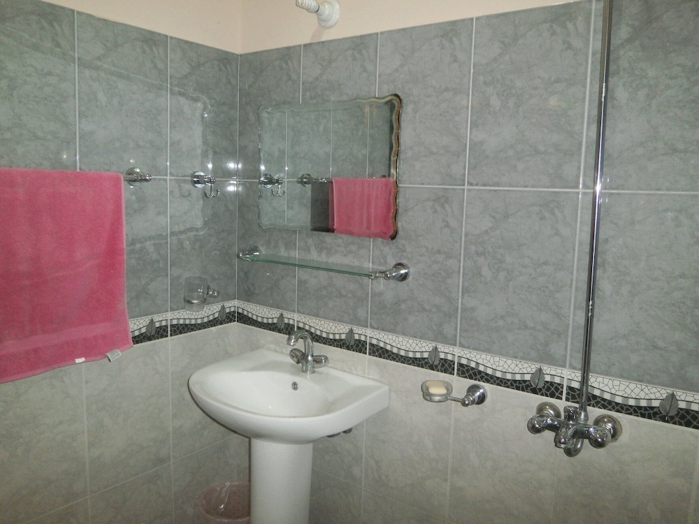 Standard Double or Twin Room photo 2