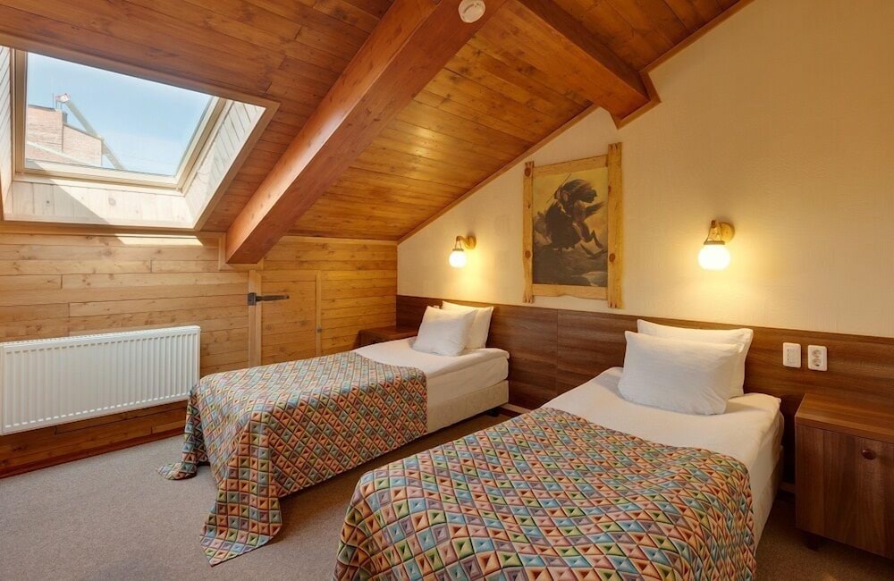 Standard Double Room (Attic) photo 3