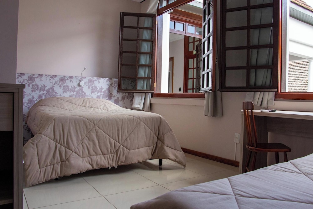 Deluxe Twin Room photo 1