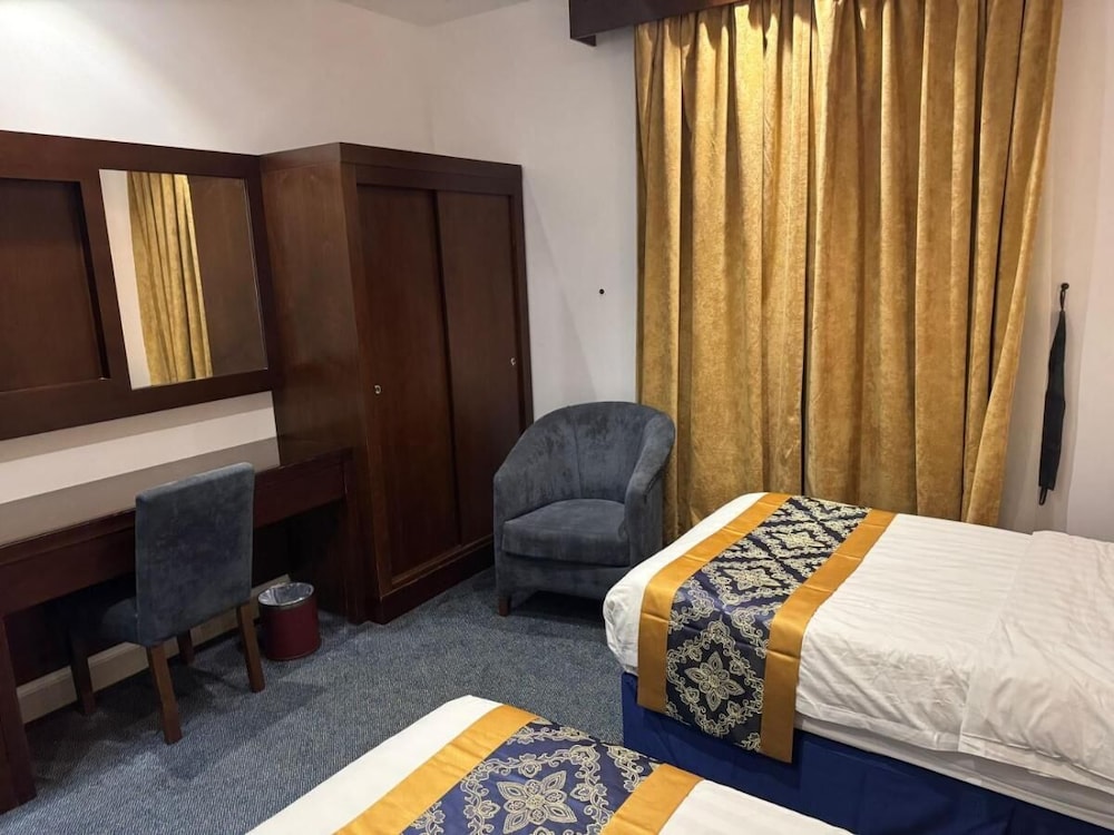 Deluxe Suite, 2 Bedrooms, City View
