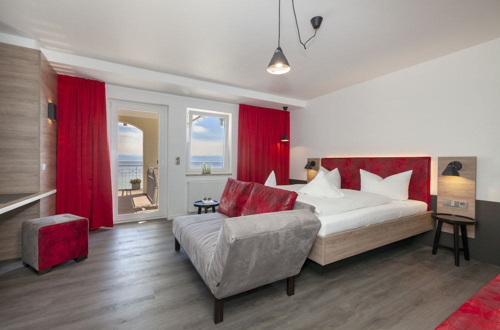 Premium Double Room, 1 Double Bed (no elevator) photo 3