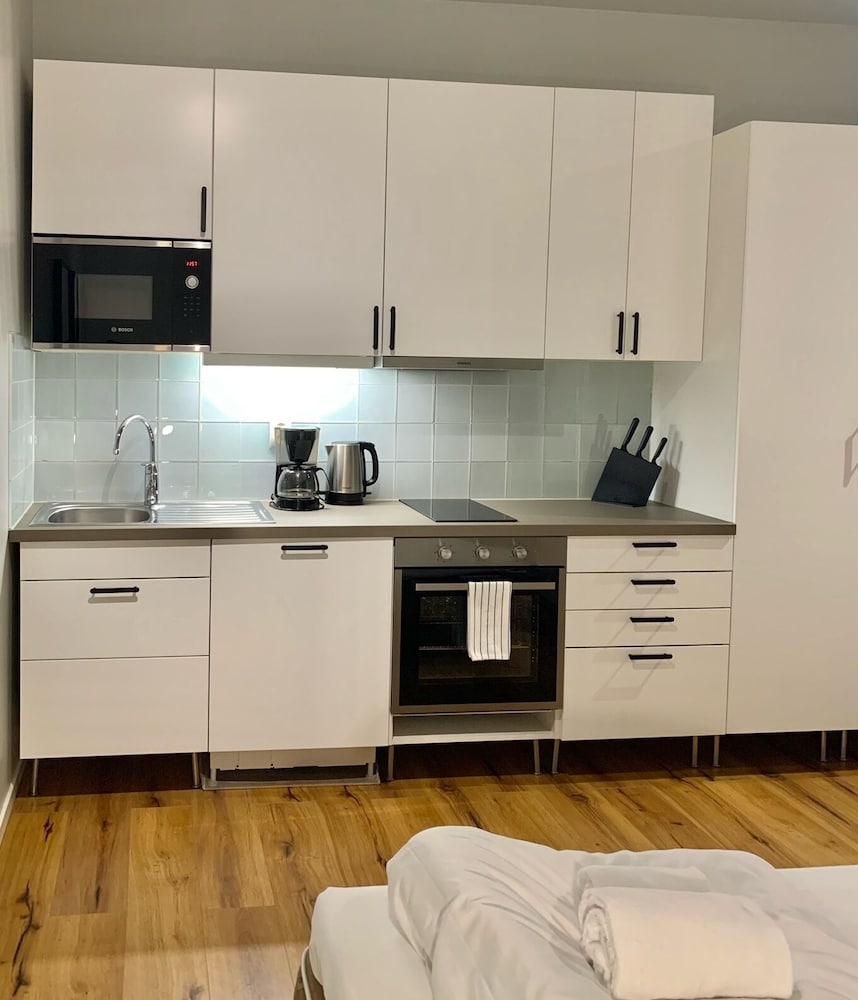 Basic Studio, 1 Bedroom photo 1