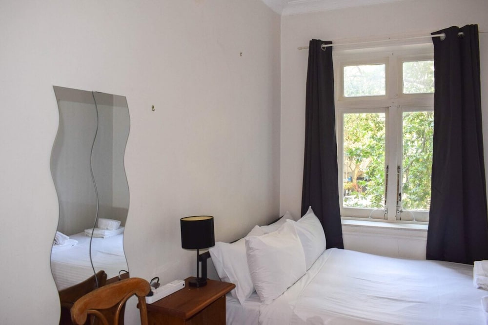 Apartment (1 Bedroom)
