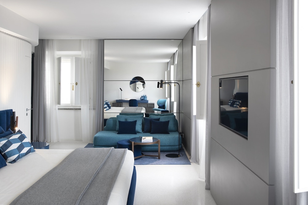 Superior Suite, Sea View - Photo 1