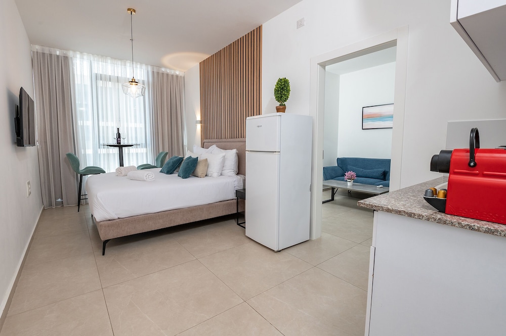 Family Suite, City View